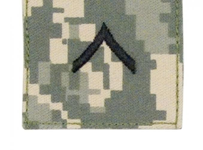 Нашивка рядового  ― настоящий военторг амуниция для экстрима дачи форменную одежду, обувь, головные уборы, снаряжение,  наш военторг станет лучшим местом для совершения покупок. Обратившись к нам, вы получаете выгодные расценки и гарантированно высокое качество продукции.8(495)642-32-56         1734@bk.ru    В нашем каталоге представлены наиболее популярные и пользующиеся большим спросом товарные позиции. Ассортимент в наличии гораздо шире и постоянно пополняется интересными новинками. Всегда в наличии широкий выбор фурнитуры, шевронов, нашивок, знаков; также представлена сувенирная продукция в большом ассортименте. Армейский магазин – широкий выбор военных товаров  Армейский интернет-магазин  Фронт - это широкий выбор товаров военного и тактического направления:      одежды;     снаряжения;     тюнинга на оружие;     различных аксессуаров.  Предлагаемые товары пользуются спросом среди военных и сотрудников силовых структур. Также они популярны среди охотников, туристов и любителей практичной одежды милитари стиля.  Посетив наш магазин военторг в Москве, вы можете быть уверены в качестве и оригинальности изделий. Мы работаем напрямую с известными мировыми брендами военного и тактического снаряжения: Snugpak, ESS, Arktis, Kitanica, Aimpoint, Camelbak, Propper, EBERLESTOCK, CAA, Crye Precision, Outdoor Research и Under Armour. А также с производителями практичной и стильной одежды милитари от Schott Nyc. и Alpha industries. Реализуем армейские товары по выгодным ценам, без посреднических надбавок.  Изучив наш сайт, вы найдёте товары и других популярных брендов военно-тактического направления. Приобрести необходимую одежду и экипировку в Москве вы можете, посетив наши розничные военные магазины. Есть служба курьерской доставки. Наш военторг осуществляет отправку товаров по России. Для этого необходимо оформить заказ на сайте.  Если вы затрудняетесь в выборе - специалисты нашего магазина проконсультируют вас. Многие наши сотрудники увлекаются страйкболом, охотой, туризмом, практической стрельбой. Есть отслужившие в войсках РФ. Мы сами с удовольствием используем военные товары: как одежду, так и снаряжение из нашего магазина. Всегда готовы поделиться личным опытом и помочь хорошим советом. Магазин военных товаров в Москве – идеальный вариант покупки качественных изделий.