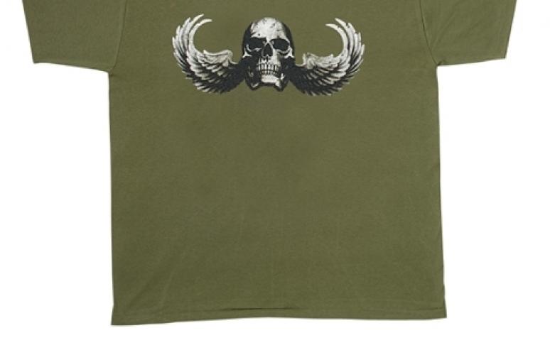 Оливковая футболка Skull-Wing  ― настоящий военторг амуниция для экстрима дачи форменную одежду, обувь, головные уборы, снаряжение,  наш военторг станет лучшим местом для совершения покупок. Обратившись к нам, вы получаете выгодные расценки и гарантированно высокое качество продукции.8(495)642-32-56         1734@bk.ru    В нашем каталоге представлены наиболее популярные и пользующиеся большим спросом товарные позиции. Ассортимент в наличии гораздо шире и постоянно пополняется интересными новинками. Всегда в наличии широкий выбор фурнитуры, шевронов, нашивок, знаков; также представлена сувенирная продукция в большом ассортименте. Армейский магазин – широкий выбор военных товаров  Армейский интернет-магазин  Фронт - это широкий выбор товаров военного и тактического направления:      одежды;     снаряжения;     тюнинга на оружие;     различных аксессуаров.  Предлагаемые товары пользуются спросом среди военных и сотрудников силовых структур. Также они популярны среди охотников, туристов и любителей практичной одежды милитари стиля.  Посетив наш магазин военторг в Москве, вы можете быть уверены в качестве и оригинальности изделий. Мы работаем напрямую с известными мировыми брендами военного и тактического снаряжения: Snugpak, ESS, Arktis, Kitanica, Aimpoint, Camelbak, Propper, EBERLESTOCK, CAA, Crye Precision, Outdoor Research и Under Armour. А также с производителями практичной и стильной одежды милитари от Schott Nyc. и Alpha industries. Реализуем армейские товары по выгодным ценам, без посреднических надбавок.  Изучив наш сайт, вы найдёте товары и других популярных брендов военно-тактического направления. Приобрести необходимую одежду и экипировку в Москве вы можете, посетив наши розничные военные магазины. Есть служба курьерской доставки. Наш военторг осуществляет отправку товаров по России. Для этого необходимо оформить заказ на сайте.  Если вы затрудняетесь в выборе - специалисты нашего магазина проконсультируют вас. Многие наши сотрудники увлекаются страйкболом, охотой, туризмом, практической стрельбой. Есть отслужившие в войсках РФ. Мы сами с удовольствием используем военные товары: как одежду, так и снаряжение из нашего магазина. Всегда готовы поделиться личным опытом и помочь хорошим советом. Магазин военных товаров в Москве – идеальный вариант покупки качественных изделий.