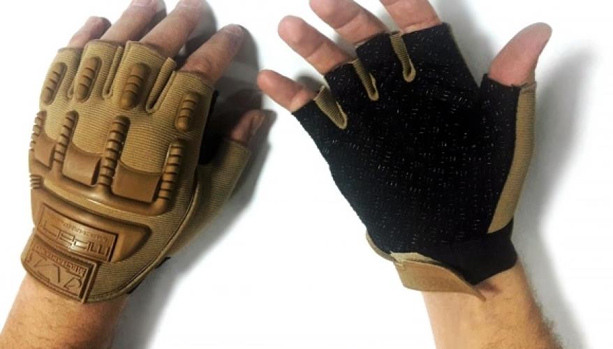 Перчатки Mechanix m-pact coyote ― настоящий военторг амуниция для экстрима дачи форменную одежду, обувь, головные уборы, снаряжение,  наш военторг станет лучшим местом для совершения покупок. Обратившись к нам, вы получаете выгодные расценки и гарантированно высокое качество продукции.8(495)642-32-56         1734@bk.ru    В нашем каталоге представлены наиболее популярные и пользующиеся большим спросом товарные позиции. Ассортимент в наличии гораздо шире и постоянно пополняется интересными новинками. Всегда в наличии широкий выбор фурнитуры, шевронов, нашивок, знаков; также представлена сувенирная продукция в большом ассортименте. Армейский магазин – широкий выбор военных товаров  Армейский интернет-магазин  Фронт - это широкий выбор товаров военного и тактического направления:      одежды;     снаряжения;     тюнинга на оружие;     различных аксессуаров.  Предлагаемые товары пользуются спросом среди военных и сотрудников силовых структур. Также они популярны среди охотников, туристов и любителей практичной одежды милитари стиля.  Посетив наш магазин военторг в Москве, вы можете быть уверены в качестве и оригинальности изделий. Мы работаем напрямую с известными мировыми брендами военного и тактического снаряжения: Snugpak, ESS, Arktis, Kitanica, Aimpoint, Camelbak, Propper, EBERLESTOCK, CAA, Crye Precision, Outdoor Research и Under Armour. А также с производителями практичной и стильной одежды милитари от Schott Nyc. и Alpha industries. Реализуем армейские товары по выгодным ценам, без посреднических надбавок.  Изучив наш сайт, вы найдёте товары и других популярных брендов военно-тактического направления. Приобрести необходимую одежду и экипировку в Москве вы можете, посетив наши розничные военные магазины. Есть служба курьерской доставки. Наш военторг осуществляет отправку товаров по России. Для этого необходимо оформить заказ на сайте.  Если вы затрудняетесь в выборе - специалисты нашего магазина проконсультируют вас. Многие наши сотрудники увлекаются страйкболом, охотой, туризмом, практической стрельбой. Есть отслужившие в войсках РФ. Мы сами с удовольствием используем военные товары: как одежду, так и снаряжение из нашего магазина. Всегда готовы поделиться личным опытом и помочь хорошим советом. Магазин военных товаров в Москве – идеальный вариант покупки качественных изделий.