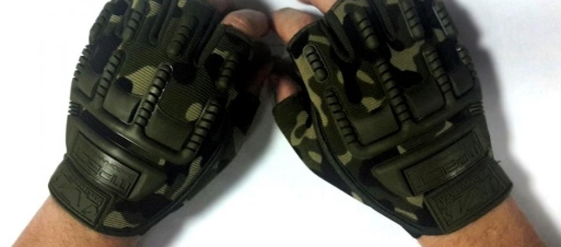 Перчатки Mechanix m-pact woodland ― настоящий военторг амуниция для экстрима дачи форменную одежду, обувь, головные уборы, снаряжение,  наш военторг станет лучшим местом для совершения покупок. Обратившись к нам, вы получаете выгодные расценки и гарантированно высокое качество продукции.8(495)642-32-56         1734@bk.ru    В нашем каталоге представлены наиболее популярные и пользующиеся большим спросом товарные позиции. Ассортимент в наличии гораздо шире и постоянно пополняется интересными новинками. Всегда в наличии широкий выбор фурнитуры, шевронов, нашивок, знаков; также представлена сувенирная продукция в большом ассортименте. Армейский магазин – широкий выбор военных товаров  Армейский интернет-магазин  Фронт - это широкий выбор товаров военного и тактического направления:      одежды;     снаряжения;     тюнинга на оружие;     различных аксессуаров.  Предлагаемые товары пользуются спросом среди военных и сотрудников силовых структур. Также они популярны среди охотников, туристов и любителей практичной одежды милитари стиля.  Посетив наш магазин военторг в Москве, вы можете быть уверены в качестве и оригинальности изделий. Мы работаем напрямую с известными мировыми брендами военного и тактического снаряжения: Snugpak, ESS, Arktis, Kitanica, Aimpoint, Camelbak, Propper, EBERLESTOCK, CAA, Crye Precision, Outdoor Research и Under Armour. А также с производителями практичной и стильной одежды милитари от Schott Nyc. и Alpha industries. Реализуем армейские товары по выгодным ценам, без посреднических надбавок.  Изучив наш сайт, вы найдёте товары и других популярных брендов военно-тактического направления. Приобрести необходимую одежду и экипировку в Москве вы можете, посетив наши розничные военные магазины. Есть служба курьерской доставки. Наш военторг осуществляет отправку товаров по России. Для этого необходимо оформить заказ на сайте.  Если вы затрудняетесь в выборе - специалисты нашего магазина проконсультируют вас. Многие наши сотрудники увлекаются страйкболом, охотой, туризмом, практической стрельбой. Есть отслужившие в войсках РФ. Мы сами с удовольствием используем военные товары: как одежду, так и снаряжение из нашего магазина. Всегда готовы поделиться личным опытом и помочь хорошим советом. Магазин военных товаров в Москве – идеальный вариант покупки качественных изделий.