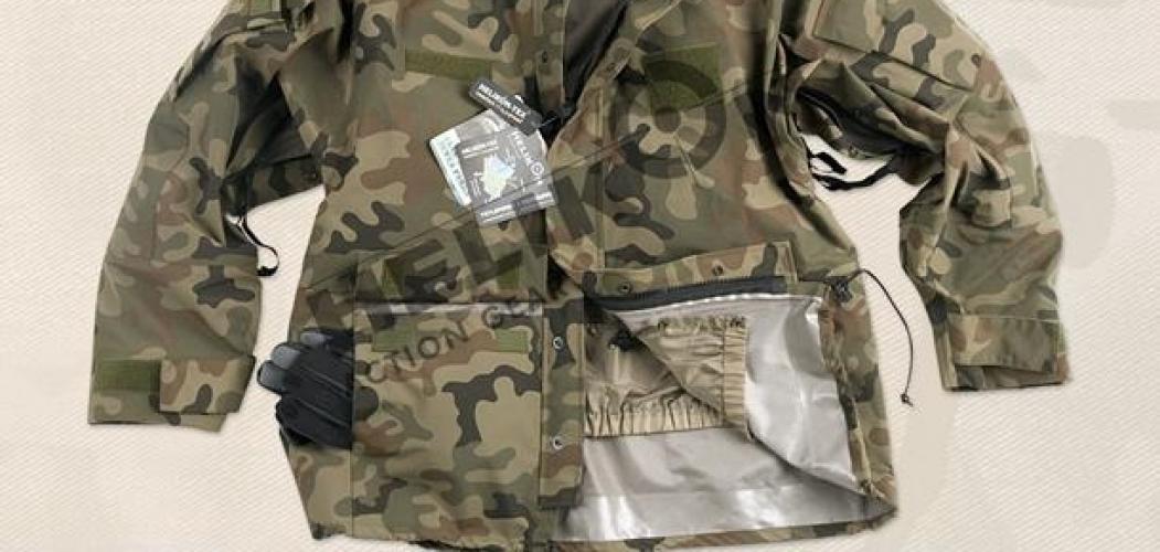 Куртка водонепроницаемая Лесной камуфляж ― настоящий военторг амуниция для экстрима дачи форменную одежду, обувь, головные уборы, снаряжение,  наш военторг станет лучшим местом для совершения покупок. Обратившись к нам, вы получаете выгодные расценки и гарантированно высокое качество продукции.8(495)642-32-56         1734@bk.ru    В нашем каталоге представлены наиболее популярные и пользующиеся большим спросом товарные позиции. Ассортимент в наличии гораздо шире и постоянно пополняется интересными новинками. Всегда в наличии широкий выбор фурнитуры, шевронов, нашивок, знаков; также представлена сувенирная продукция в большом ассортименте. Армейский магазин – широкий выбор военных товаров  Армейский интернет-магазин  Фронт - это широкий выбор товаров военного и тактического направления:      одежды;     снаряжения;     тюнинга на оружие;     различных аксессуаров.  Предлагаемые товары пользуются спросом среди военных и сотрудников силовых структур. Также они популярны среди охотников, туристов и любителей практичной одежды милитари стиля.  Посетив наш магазин военторг в Москве, вы можете быть уверены в качестве и оригинальности изделий. Мы работаем напрямую с известными мировыми брендами военного и тактического снаряжения: Snugpak, ESS, Arktis, Kitanica, Aimpoint, Camelbak, Propper, EBERLESTOCK, CAA, Crye Precision, Outdoor Research и Under Armour. А также с производителями практичной и стильной одежды милитари от Schott Nyc. и Alpha industries. Реализуем армейские товары по выгодным ценам, без посреднических надбавок.  Изучив наш сайт, вы найдёте товары и других популярных брендов военно-тактического направления. Приобрести необходимую одежду и экипировку в Москве вы можете, посетив наши розничные военные магазины. Есть служба курьерской доставки. Наш военторг осуществляет отправку товаров по России. Для этого необходимо оформить заказ на сайте.  Если вы затрудняетесь в выборе - специалисты нашего магазина проконсультируют вас. Многие наши сотрудники увлекаются страйкболом, охотой, туризмом, практической стрельбой. Есть отслужившие в войсках РФ. Мы сами с удовольствием используем военные товары: как одежду, так и снаряжение из нашего магазина. Всегда готовы поделиться личным опытом и помочь хорошим советом. Магазин военных товаров в Москве – идеальный вариант покупки качественных изделий.