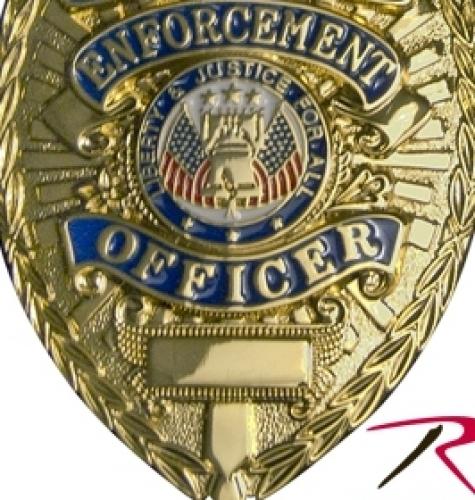 Значок Deluxe Security Enforcement Officer ― настоящий военторг амуниция для экстрима дачи форменную одежду, обувь, головные уборы, снаряжение,  наш военторг станет лучшим местом для совершения покупок. Обратившись к нам, вы получаете выгодные расценки и гарантированно высокое качество продукции.8(495)642-32-56         1734@bk.ru    В нашем каталоге представлены наиболее популярные и пользующиеся большим спросом товарные позиции. Ассортимент в наличии гораздо шире и постоянно пополняется интересными новинками. Всегда в наличии широкий выбор фурнитуры, шевронов, нашивок, знаков; также представлена сувенирная продукция в большом ассортименте. Армейский магазин – широкий выбор военных товаров  Армейский интернет-магазин  Фронт - это широкий выбор товаров военного и тактического направления:      одежды;     снаряжения;     тюнинга на оружие;     различных аксессуаров.  Предлагаемые товары пользуются спросом среди военных и сотрудников силовых структур. Также они популярны среди охотников, туристов и любителей практичной одежды милитари стиля.  Посетив наш магазин военторг в Москве, вы можете быть уверены в качестве и оригинальности изделий. Мы работаем напрямую с известными мировыми брендами военного и тактического снаряжения: Snugpak, ESS, Arktis, Kitanica, Aimpoint, Camelbak, Propper, EBERLESTOCK, CAA, Crye Precision, Outdoor Research и Under Armour. А также с производителями практичной и стильной одежды милитари от Schott Nyc. и Alpha industries. Реализуем армейские товары по выгодным ценам, без посреднических надбавок.  Изучив наш сайт, вы найдёте товары и других популярных брендов военно-тактического направления. Приобрести необходимую одежду и экипировку в Москве вы можете, посетив наши розничные военные магазины. Есть служба курьерской доставки. Наш военторг осуществляет отправку товаров по России. Для этого необходимо оформить заказ на сайте.  Если вы затрудняетесь в выборе - специалисты нашего магазина проконсультируют вас. Многие наши сотрудники увлекаются страйкболом, охотой, туризмом, практической стрельбой. Есть отслужившие в войсках РФ. Мы сами с удовольствием используем военные товары: как одежду, так и снаряжение из нашего магазина. Всегда готовы поделиться личным опытом и помочь хорошим советом. Магазин военных товаров в Москве – идеальный вариант покупки качественных изделий.