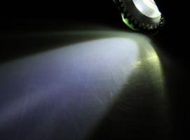 Фонарик светодиодный Командор ZOOM, зарядка от прикуривателя, 3 батарейки ААА