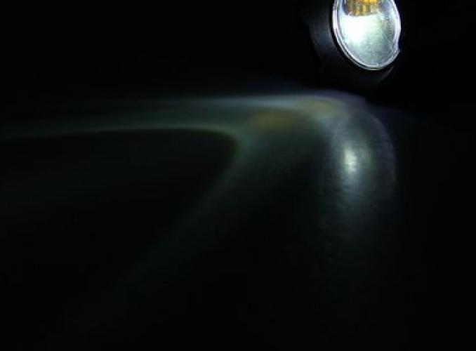 Фонарик светодиодный 3 режима zoom зарядка от адаптера, прикур-ля, аккум-ра жёлтое кольцо 17,3х4,2х4