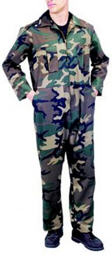 Рабочий комбинезон камуфляжный  ― настоящий военторг амуниция для экстрима дачи форменную одежду, обувь, головные уборы, снаряжение,  наш военторг станет лучшим местом для совершения покупок. Обратившись к нам, вы получаете выгодные расценки и гарантированно высокое качество продукции.8(495)642-32-56         1734@bk.ru    В нашем каталоге представлены наиболее популярные и пользующиеся большим спросом товарные позиции. Ассортимент в наличии гораздо шире и постоянно пополняется интересными новинками. Всегда в наличии широкий выбор фурнитуры, шевронов, нашивок, знаков; также представлена сувенирная продукция в большом ассортименте. Армейский магазин – широкий выбор военных товаров  Армейский интернет-магазин  Фронт - это широкий выбор товаров военного и тактического направления:      одежды;     снаряжения;     тюнинга на оружие;     различных аксессуаров.  Предлагаемые товары пользуются спросом среди военных и сотрудников силовых структур. Также они популярны среди охотников, туристов и любителей практичной одежды милитари стиля.  Посетив наш магазин военторг в Москве, вы можете быть уверены в качестве и оригинальности изделий. Мы работаем напрямую с известными мировыми брендами военного и тактического снаряжения: Snugpak, ESS, Arktis, Kitanica, Aimpoint, Camelbak, Propper, EBERLESTOCK, CAA, Crye Precision, Outdoor Research и Under Armour. А также с производителями практичной и стильной одежды милитари от Schott Nyc. и Alpha industries. Реализуем армейские товары по выгодным ценам, без посреднических надбавок.  Изучив наш сайт, вы найдёте товары и других популярных брендов военно-тактического направления. Приобрести необходимую одежду и экипировку в Москве вы можете, посетив наши розничные военные магазины. Есть служба курьерской доставки. Наш военторг осуществляет отправку товаров по России. Для этого необходимо оформить заказ на сайте.  Если вы затрудняетесь в выборе - специалисты нашего магазина проконсультируют вас. Многие наши сотрудники увлекаются страйкболом, охотой, туризмом, практической стрельбой. Есть отслужившие в войсках РФ. Мы сами с удовольствием используем военные товары: как одежду, так и снаряжение из нашего магазина. Всегда готовы поделиться личным опытом и помочь хорошим советом. Магазин военных товаров в Москве – идеальный вариант покупки качественных изделий.