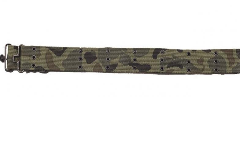 Камуфляжный ремень  ― настоящий военторг амуниция для экстрима дачи форменную одежду, обувь, головные уборы, снаряжение,  наш военторг станет лучшим местом для совершения покупок. Обратившись к нам, вы получаете выгодные расценки и гарантированно высокое качество продукции.8(495)642-32-56         1734@bk.ru    В нашем каталоге представлены наиболее популярные и пользующиеся большим спросом товарные позиции. Ассортимент в наличии гораздо шире и постоянно пополняется интересными новинками. Всегда в наличии широкий выбор фурнитуры, шевронов, нашивок, знаков; также представлена сувенирная продукция в большом ассортименте. Армейский магазин – широкий выбор военных товаров  Армейский интернет-магазин  Фронт - это широкий выбор товаров военного и тактического направления:      одежды;     снаряжения;     тюнинга на оружие;     различных аксессуаров.  Предлагаемые товары пользуются спросом среди военных и сотрудников силовых структур. Также они популярны среди охотников, туристов и любителей практичной одежды милитари стиля.  Посетив наш магазин военторг в Москве, вы можете быть уверены в качестве и оригинальности изделий. Мы работаем напрямую с известными мировыми брендами военного и тактического снаряжения: Snugpak, ESS, Arktis, Kitanica, Aimpoint, Camelbak, Propper, EBERLESTOCK, CAA, Crye Precision, Outdoor Research и Under Armour. А также с производителями практичной и стильной одежды милитари от Schott Nyc. и Alpha industries. Реализуем армейские товары по выгодным ценам, без посреднических надбавок.  Изучив наш сайт, вы найдёте товары и других популярных брендов военно-тактического направления. Приобрести необходимую одежду и экипировку в Москве вы можете, посетив наши розничные военные магазины. Есть служба курьерской доставки. Наш военторг осуществляет отправку товаров по России. Для этого необходимо оформить заказ на сайте.  Если вы затрудняетесь в выборе - специалисты нашего магазина проконсультируют вас. Многие наши сотрудники увлекаются страйкболом, охотой, туризмом, практической стрельбой. Есть отслужившие в войсках РФ. Мы сами с удовольствием используем военные товары: как одежду, так и снаряжение из нашего магазина. Всегда готовы поделиться личным опытом и помочь хорошим советом. Магазин военных товаров в Москве – идеальный вариант покупки качественных изделий.