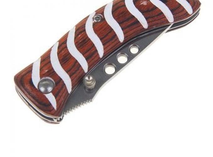 Нож перочинный складной с фиксатором, ручка дерево с полосками белого цвета 14,5*1,7*3 см.