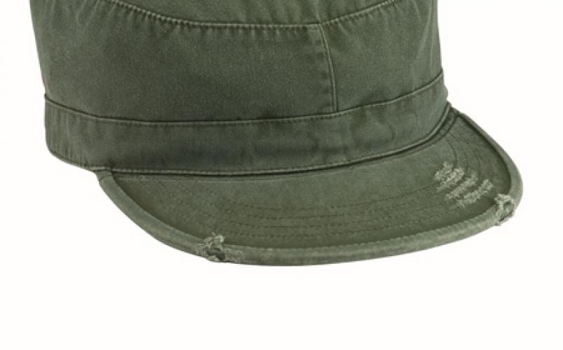 Винтажная кепка оливковая  ― настоящий военторг амуниция для экстрима дачи форменную одежду, обувь, головные уборы, снаряжение,  наш военторг станет лучшим местом для совершения покупок. Обратившись к нам, вы получаете выгодные расценки и гарантированно высокое качество продукции.8(495)642-32-56         1734@bk.ru    В нашем каталоге представлены наиболее популярные и пользующиеся большим спросом товарные позиции. Ассортимент в наличии гораздо шире и постоянно пополняется интересными новинками. Всегда в наличии широкий выбор фурнитуры, шевронов, нашивок, знаков; также представлена сувенирная продукция в большом ассортименте. Армейский магазин – широкий выбор военных товаров  Армейский интернет-магазин  Фронт - это широкий выбор товаров военного и тактического направления:      одежды;     снаряжения;     тюнинга на оружие;     различных аксессуаров.  Предлагаемые товары пользуются спросом среди военных и сотрудников силовых структур. Также они популярны среди охотников, туристов и любителей практичной одежды милитари стиля.  Посетив наш магазин военторг в Москве, вы можете быть уверены в качестве и оригинальности изделий. Мы работаем напрямую с известными мировыми брендами военного и тактического снаряжения: Snugpak, ESS, Arktis, Kitanica, Aimpoint, Camelbak, Propper, EBERLESTOCK, CAA, Crye Precision, Outdoor Research и Under Armour. А также с производителями практичной и стильной одежды милитари от Schott Nyc. и Alpha industries. Реализуем армейские товары по выгодным ценам, без посреднических надбавок.  Изучив наш сайт, вы найдёте товары и других популярных брендов военно-тактического направления. Приобрести необходимую одежду и экипировку в Москве вы можете, посетив наши розничные военные магазины. Есть служба курьерской доставки. Наш военторг осуществляет отправку товаров по России. Для этого необходимо оформить заказ на сайте.  Если вы затрудняетесь в выборе - специалисты нашего магазина проконсультируют вас. Многие наши сотрудники увлекаются страйкболом, охотой, туризмом, практической стрельбой. Есть отслужившие в войсках РФ. Мы сами с удовольствием используем военные товары: как одежду, так и снаряжение из нашего магазина. Всегда готовы поделиться личным опытом и помочь хорошим советом. Магазин военных товаров в Москве – идеальный вариант покупки качественных изделий.