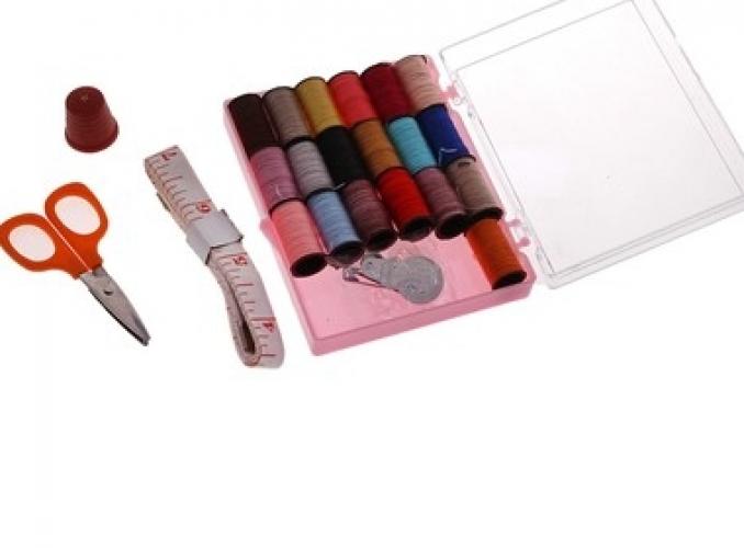 Набор для шитья в пластиковой коробке, 27 предметов