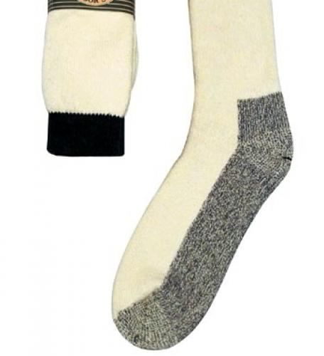 Натуральные термоноски белые  ― настоящий военторг амуниция для экстрима дачи форменную одежду, обувь, головные уборы, снаряжение,  наш военторг станет лучшим местом для совершения покупок. Обратившись к нам, вы получаете выгодные расценки и гарантированно высокое качество продукции.8(495)642-32-56         1734@bk.ru    В нашем каталоге представлены наиболее популярные и пользующиеся большим спросом товарные позиции. Ассортимент в наличии гораздо шире и постоянно пополняется интересными новинками. Всегда в наличии широкий выбор фурнитуры, шевронов, нашивок, знаков; также представлена сувенирная продукция в большом ассортименте. Армейский магазин – широкий выбор военных товаров  Армейский интернет-магазин  Фронт - это широкий выбор товаров военного и тактического направления:      одежды;     снаряжения;     тюнинга на оружие;     различных аксессуаров.  Предлагаемые товары пользуются спросом среди военных и сотрудников силовых структур. Также они популярны среди охотников, туристов и любителей практичной одежды милитари стиля.  Посетив наш магазин военторг в Москве, вы можете быть уверены в качестве и оригинальности изделий. Мы работаем напрямую с известными мировыми брендами военного и тактического снаряжения: Snugpak, ESS, Arktis, Kitanica, Aimpoint, Camelbak, Propper, EBERLESTOCK, CAA, Crye Precision, Outdoor Research и Under Armour. А также с производителями практичной и стильной одежды милитари от Schott Nyc. и Alpha industries. Реализуем армейские товары по выгодным ценам, без посреднических надбавок.  Изучив наш сайт, вы найдёте товары и других популярных брендов военно-тактического направления. Приобрести необходимую одежду и экипировку в Москве вы можете, посетив наши розничные военные магазины. Есть служба курьерской доставки. Наш военторг осуществляет отправку товаров по России. Для этого необходимо оформить заказ на сайте.  Если вы затрудняетесь в выборе - специалисты нашего магазина проконсультируют вас. Многие наши сотрудники увлекаются страйкболом, охотой, туризмом, практической стрельбой. Есть отслужившие в войсках РФ. Мы сами с удовольствием используем военные товары: как одежду, так и снаряжение из нашего магазина. Всегда готовы поделиться личным опытом и помочь хорошим советом. Магазин военных товаров в Москве – идеальный вариант покупки качественных изделий.